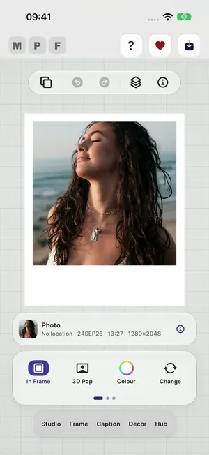 The photo selected, with In Frame, 3D Pop, Colour and Change in its toolbar